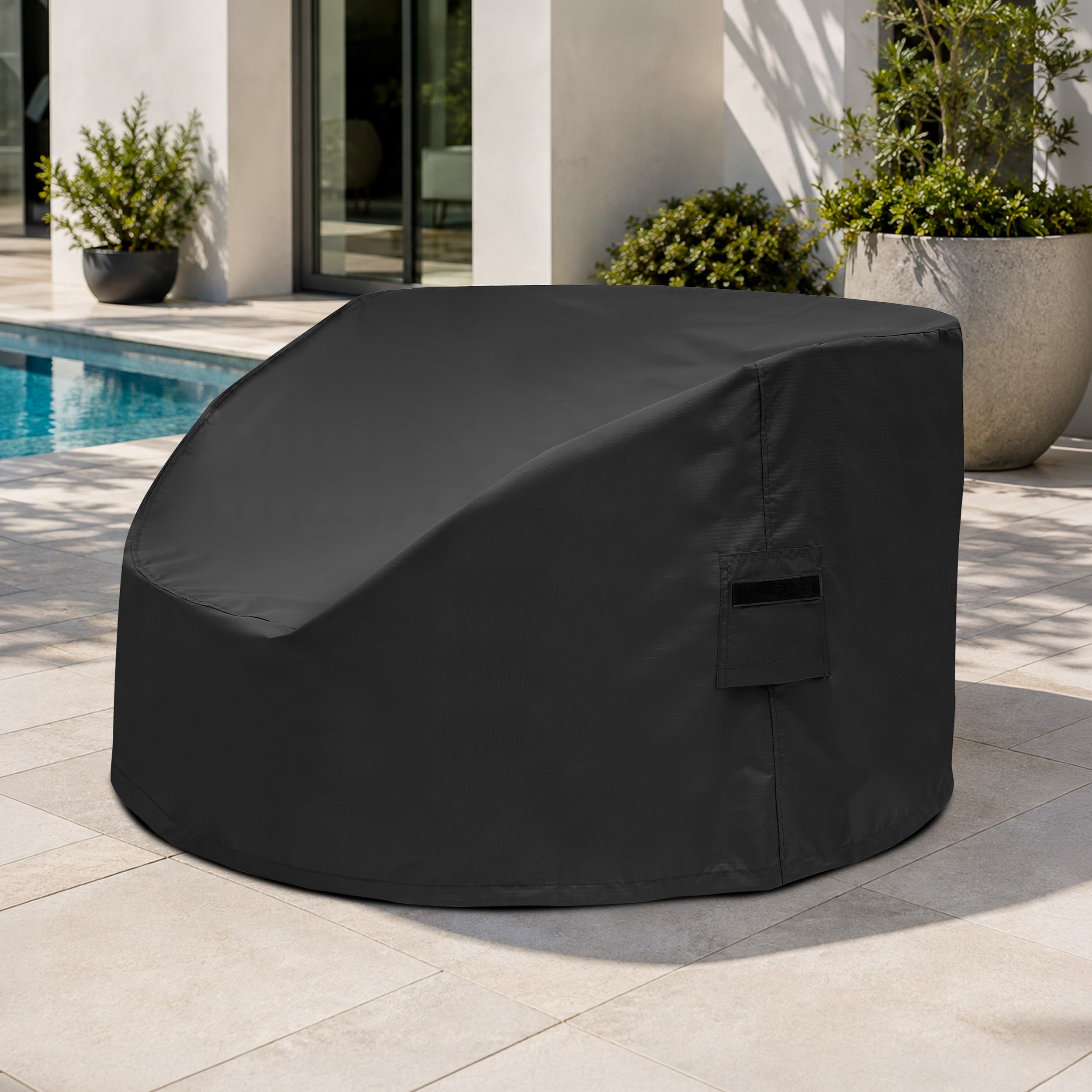 Circular Daybed with Integrated Side Table Covers