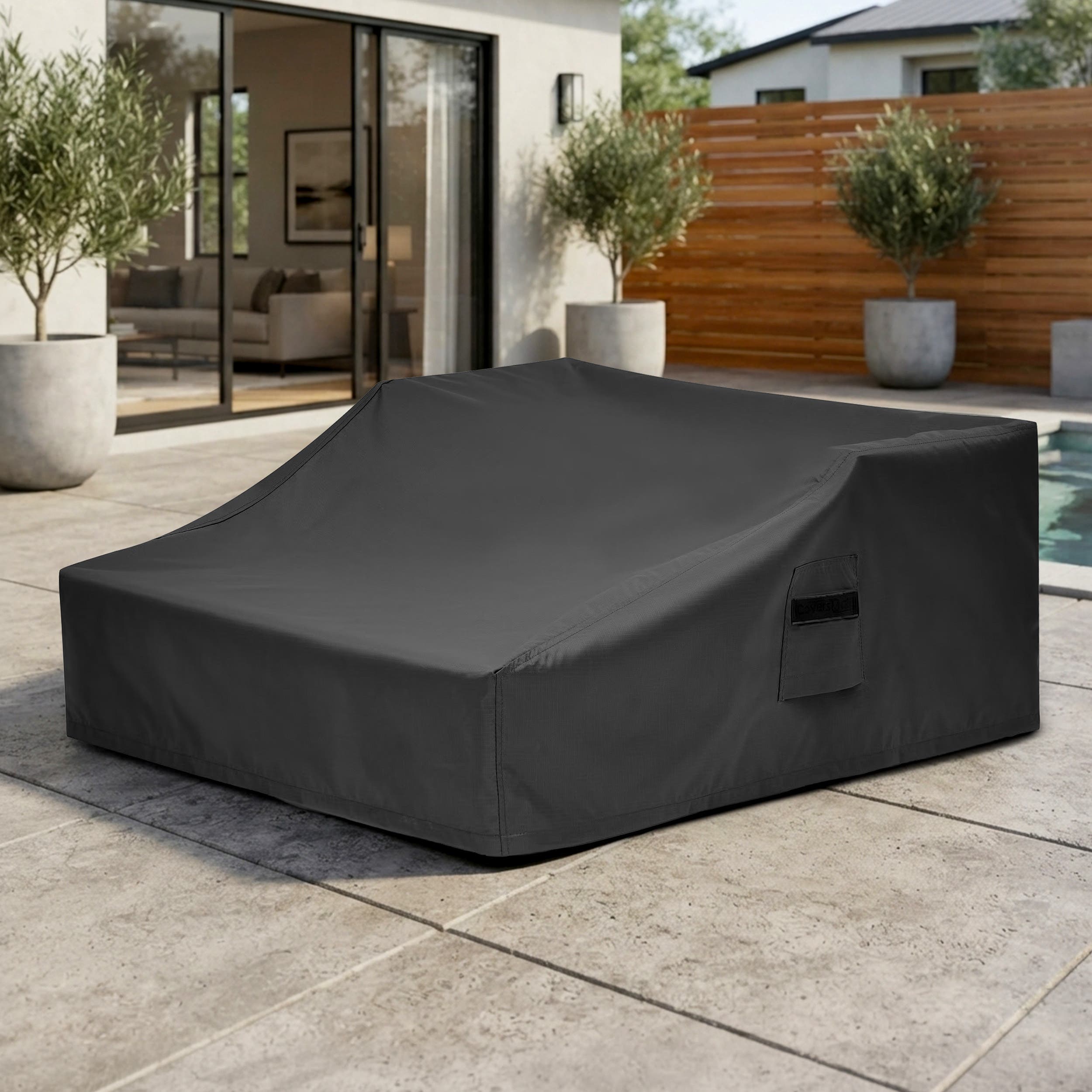 Modular Outdoor Daybed with Extendable Base Covers
