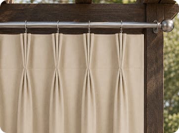 Triple Pinch Pleat